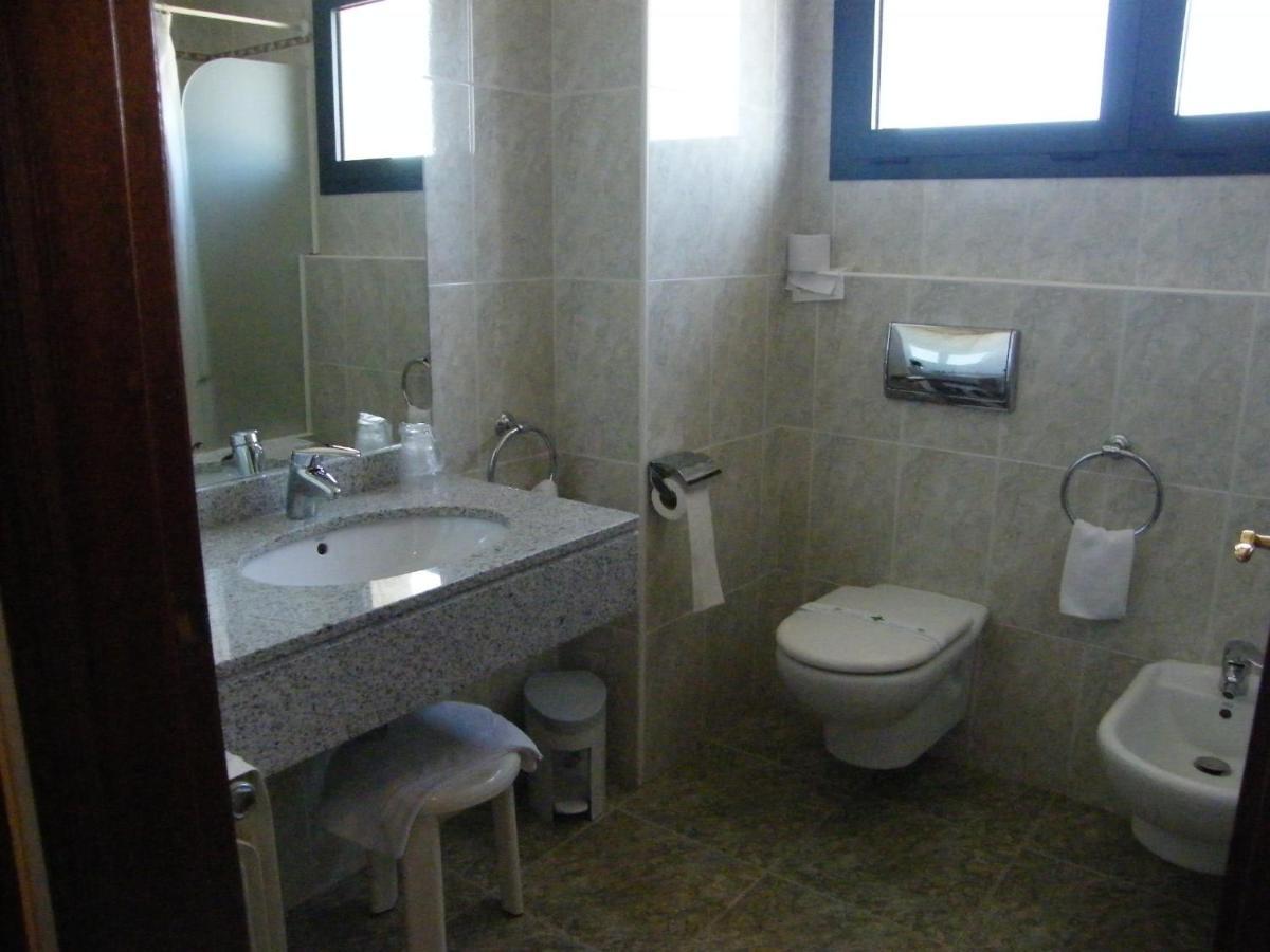 Hotel Magallon Caspe Cameră foto
